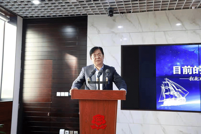 1541771185588495.gif 01.gif