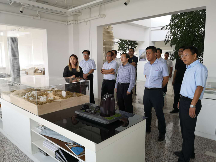 1542641591495758.jpg 03.jpg