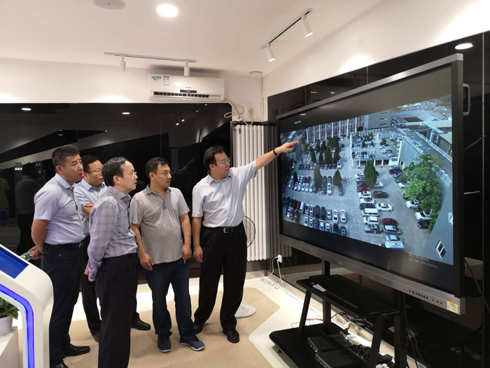 1542641608733050.jpg 04.jpg